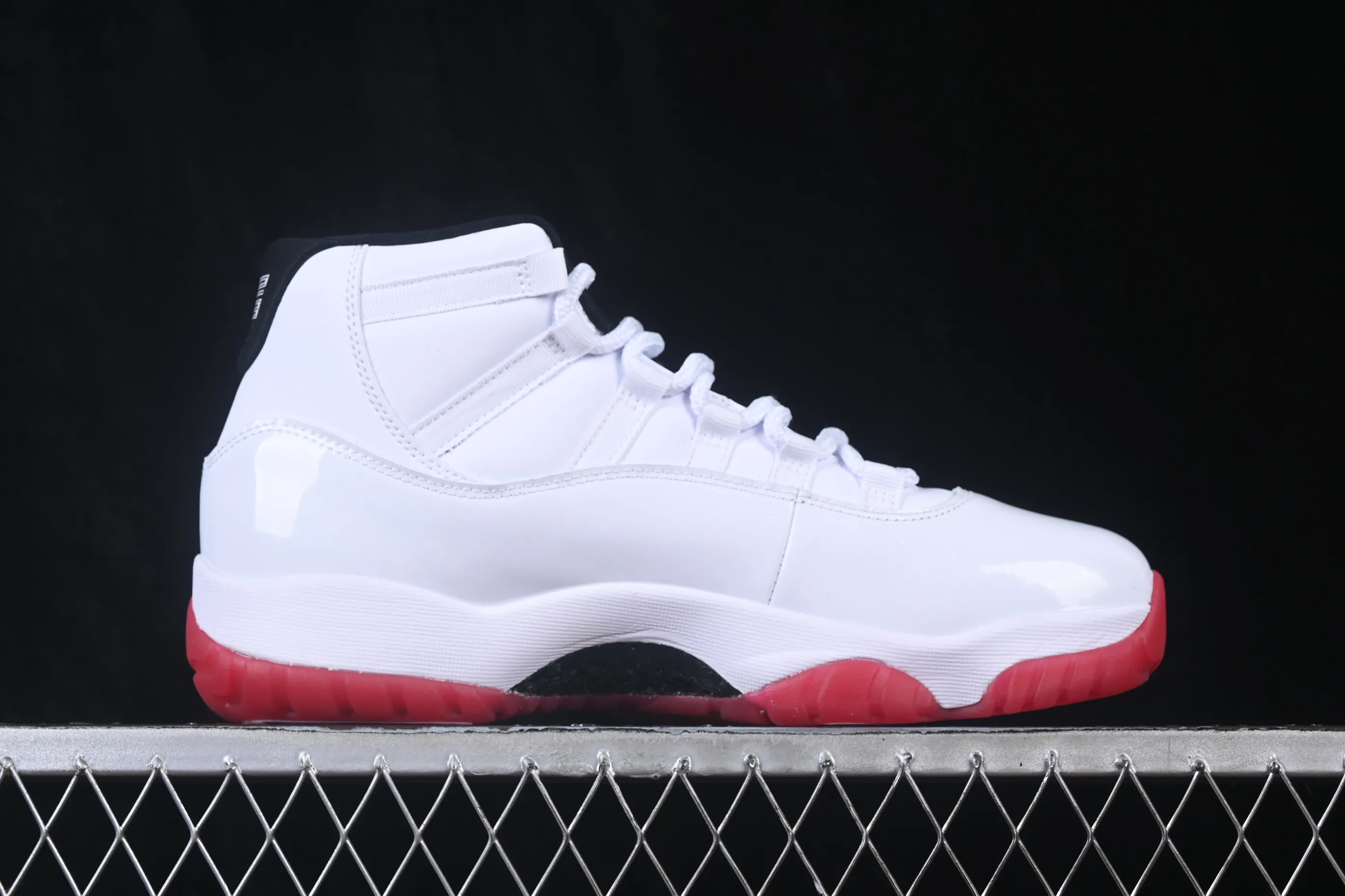 All categories Air Jordan Jordan series basketball shoes Air Jordan 11 Air Jordan 11 Retro AJ11 Joe 11 patent leather white and red CT8012-160